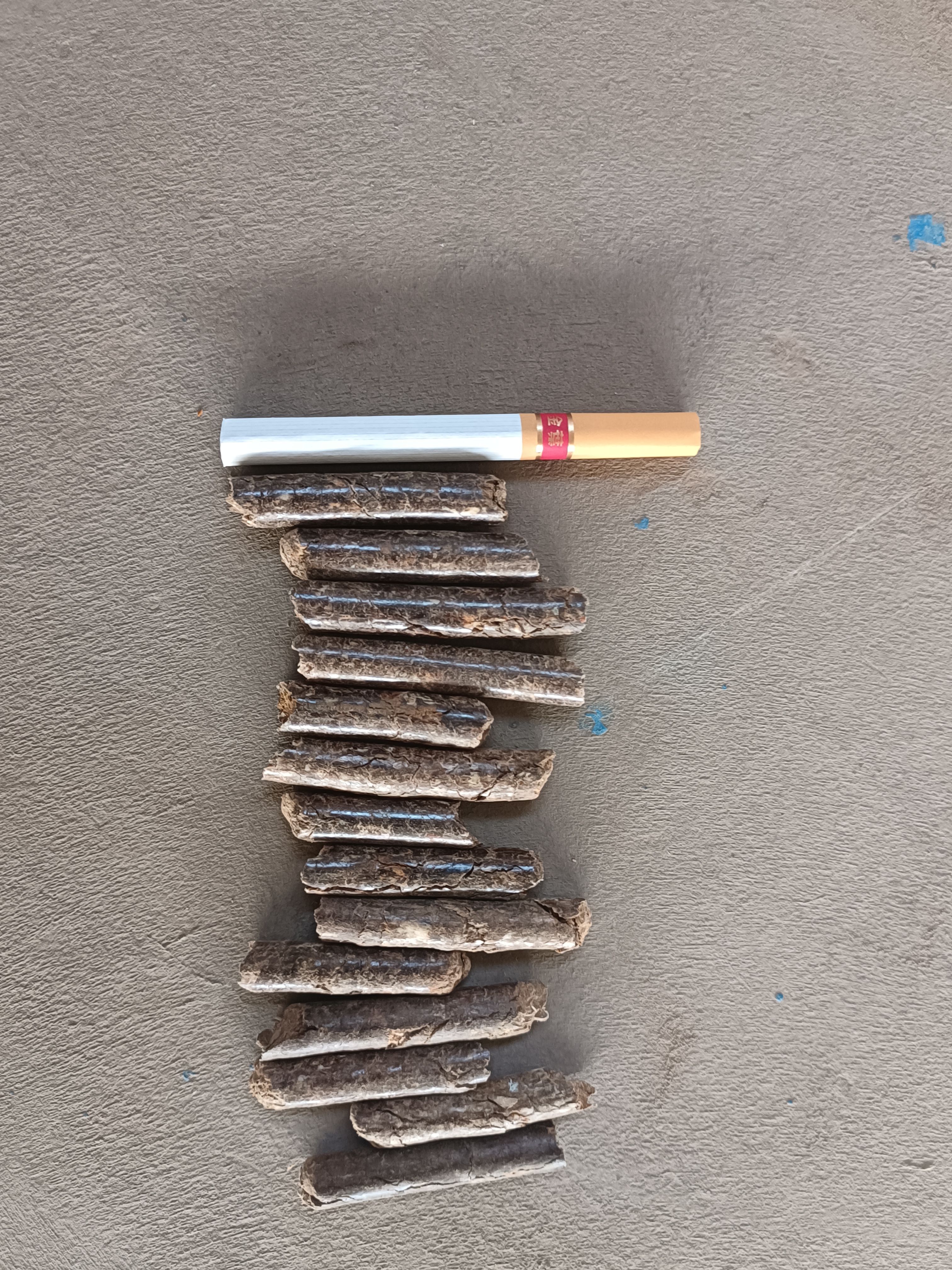  木材燃料，高热量，无烟无灰，干净环保，