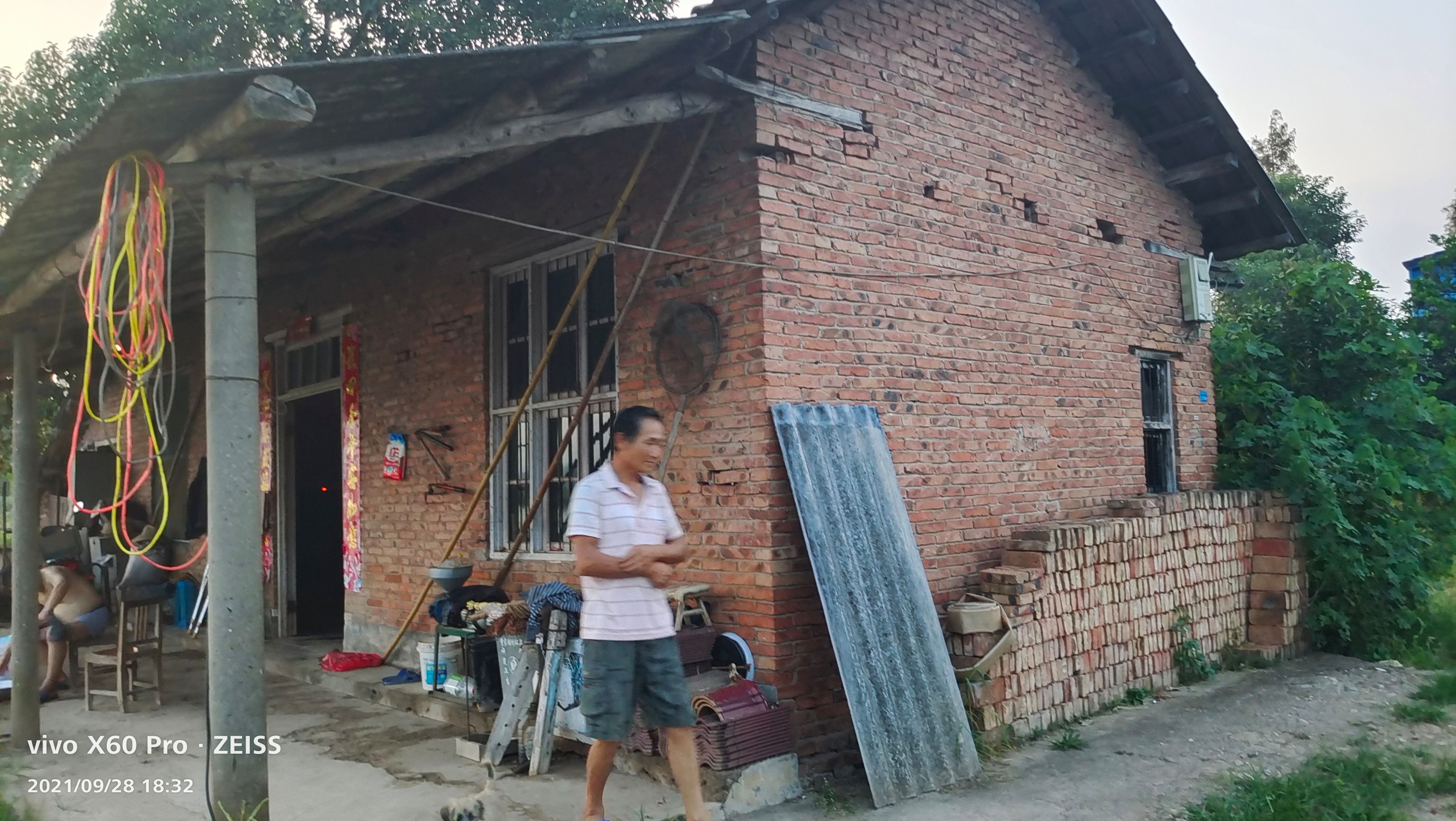 水产养殖用地 水产养殖，交通便利，设施齐全，提包经营