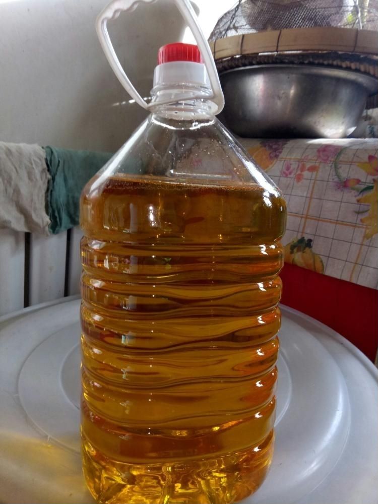 农家自榨新鲜花生油