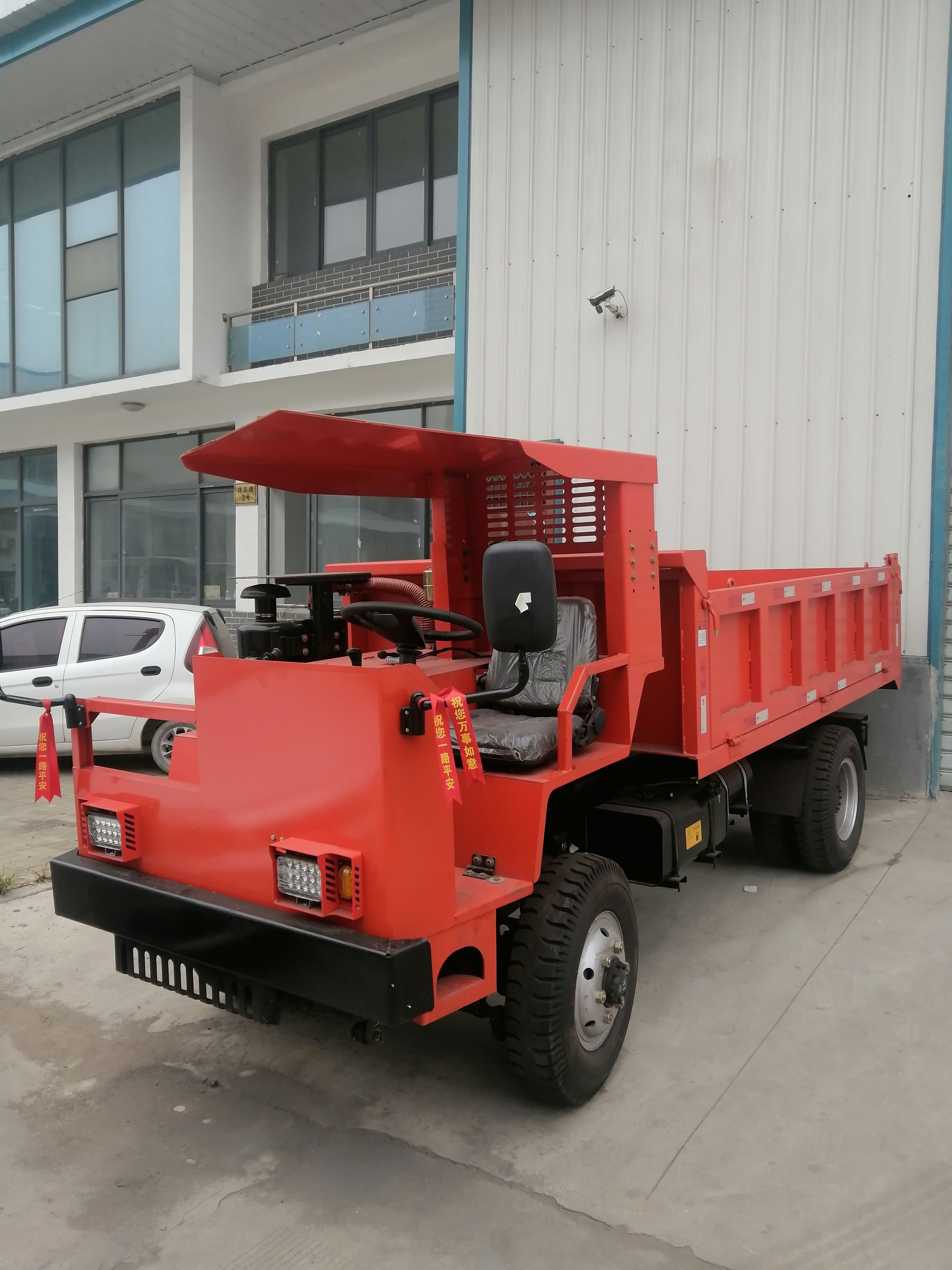 厂家直销井下矿用自卸车，工程车