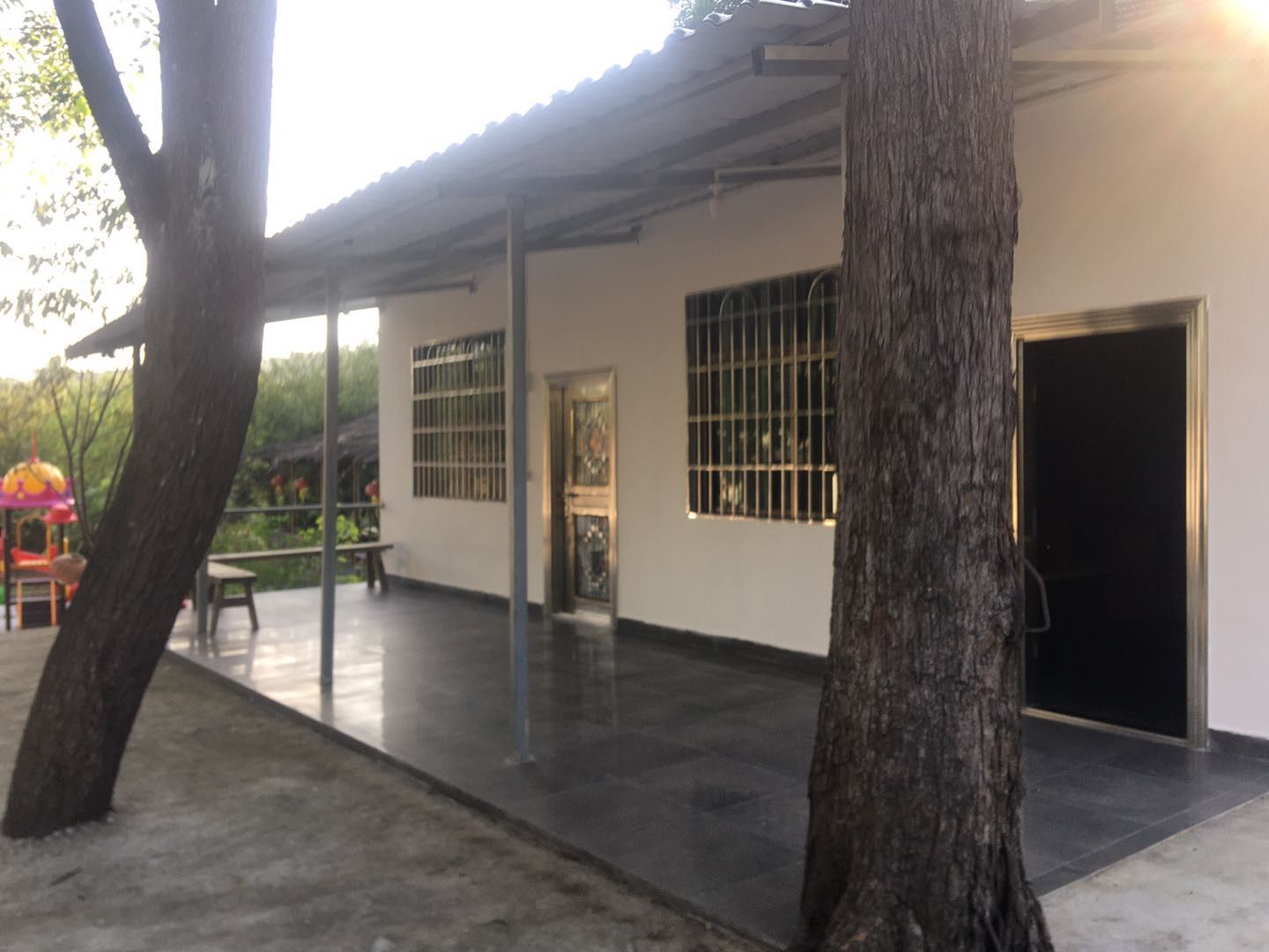 农场 广东韶关曲江50亩农庄招租设备完善，农家乐，钓鱼场私人农庄