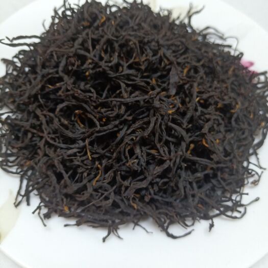 桂林茶酒  广西龙胜高山大茶叶，明前新茶农家自制色泽乌润茶香怡人茶汤洪亮