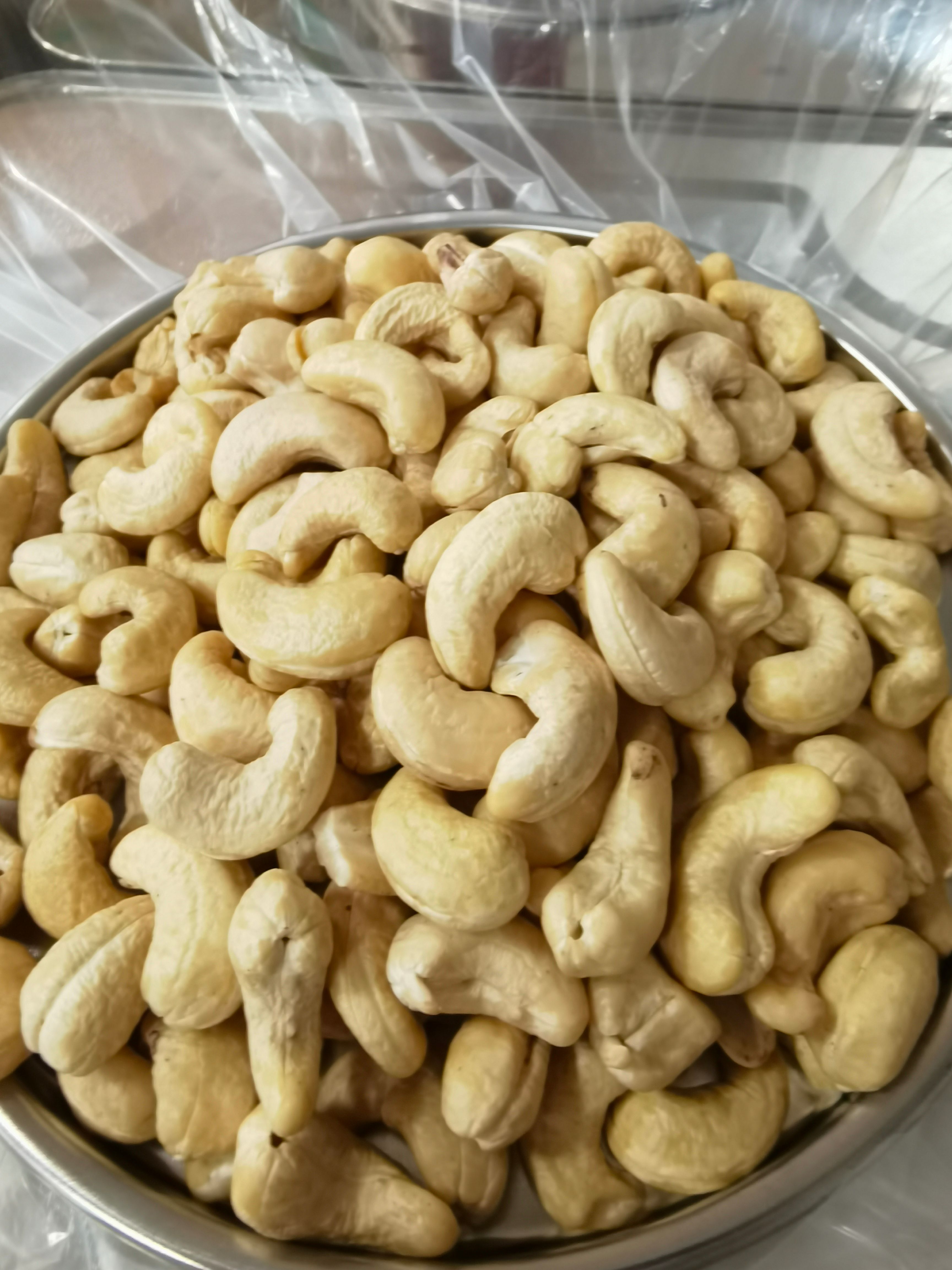 （热销中）越南盐焗腰果