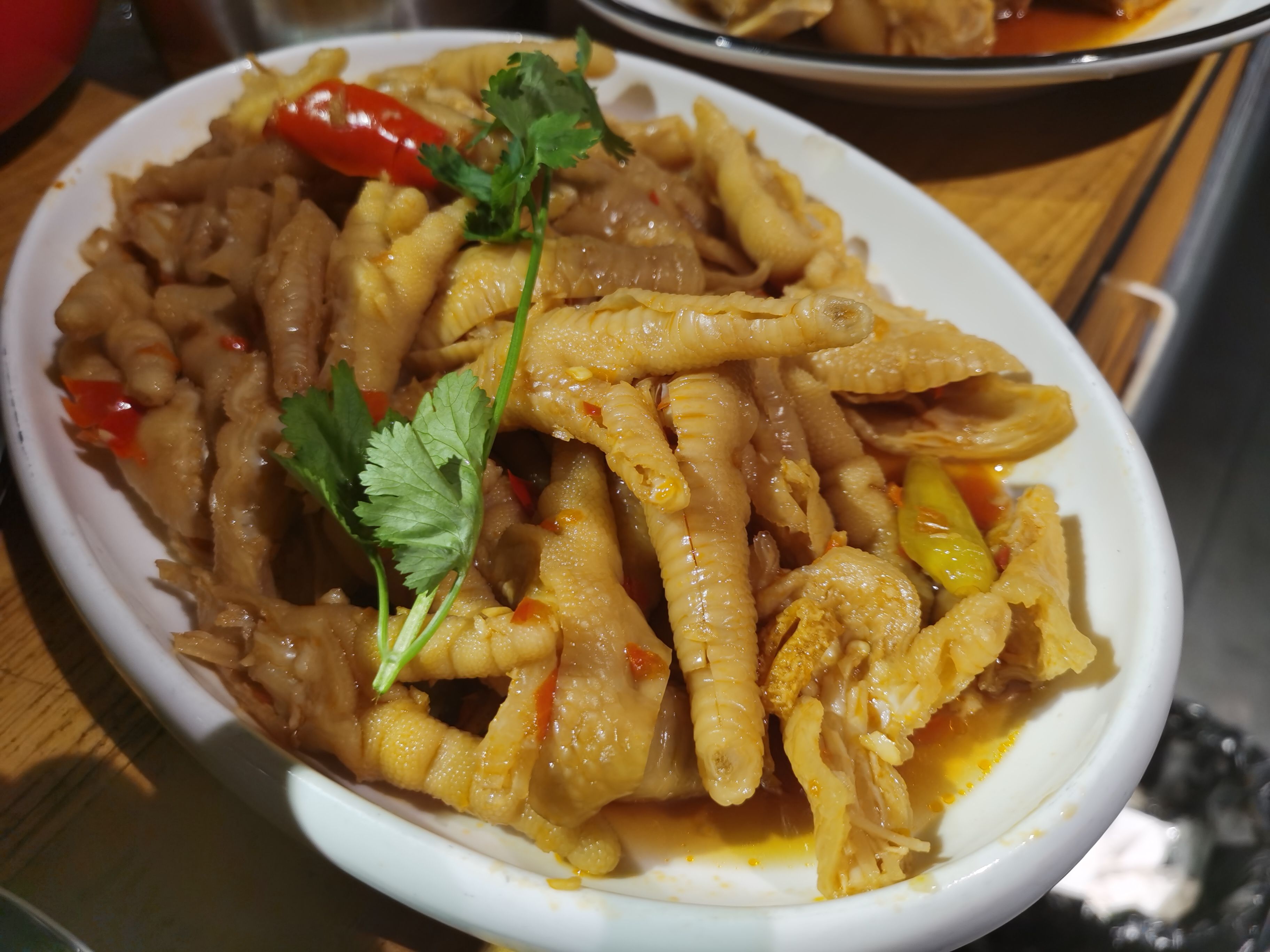 辣鸡爪  厦门无骨鸡爪源头厂家
自然解冻即可使用