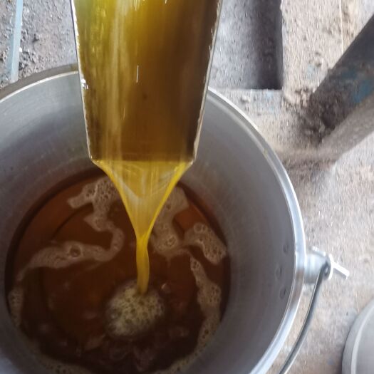 临澧县 售各种食用油，山茶油，芝麻油，乡里毛菜籽油，花生油