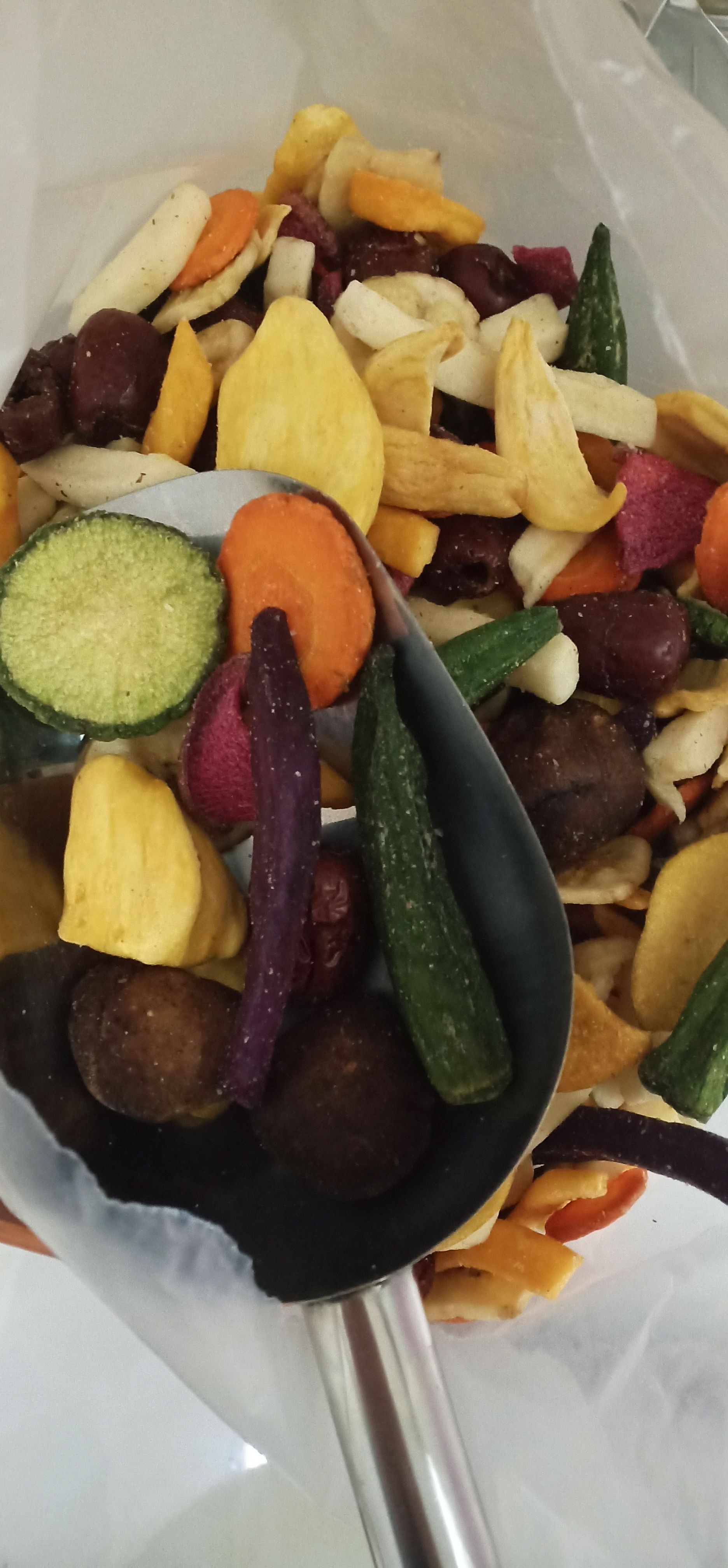 12种果蔬脆什锦干果罐装/袋装/散装休闲零食，批发一件代发