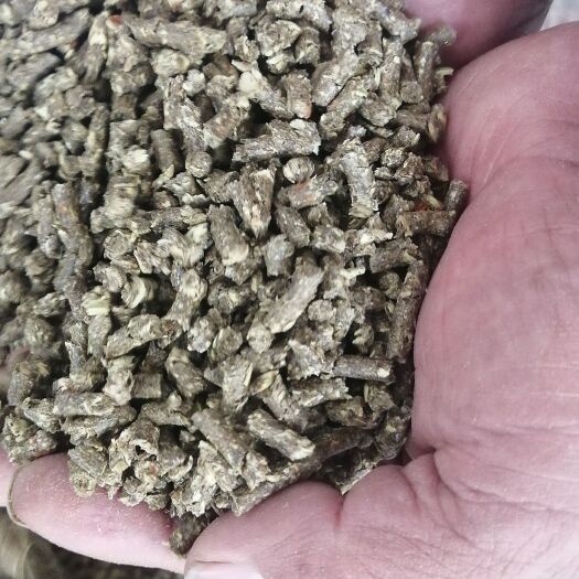 确山县花生秧颗粒，