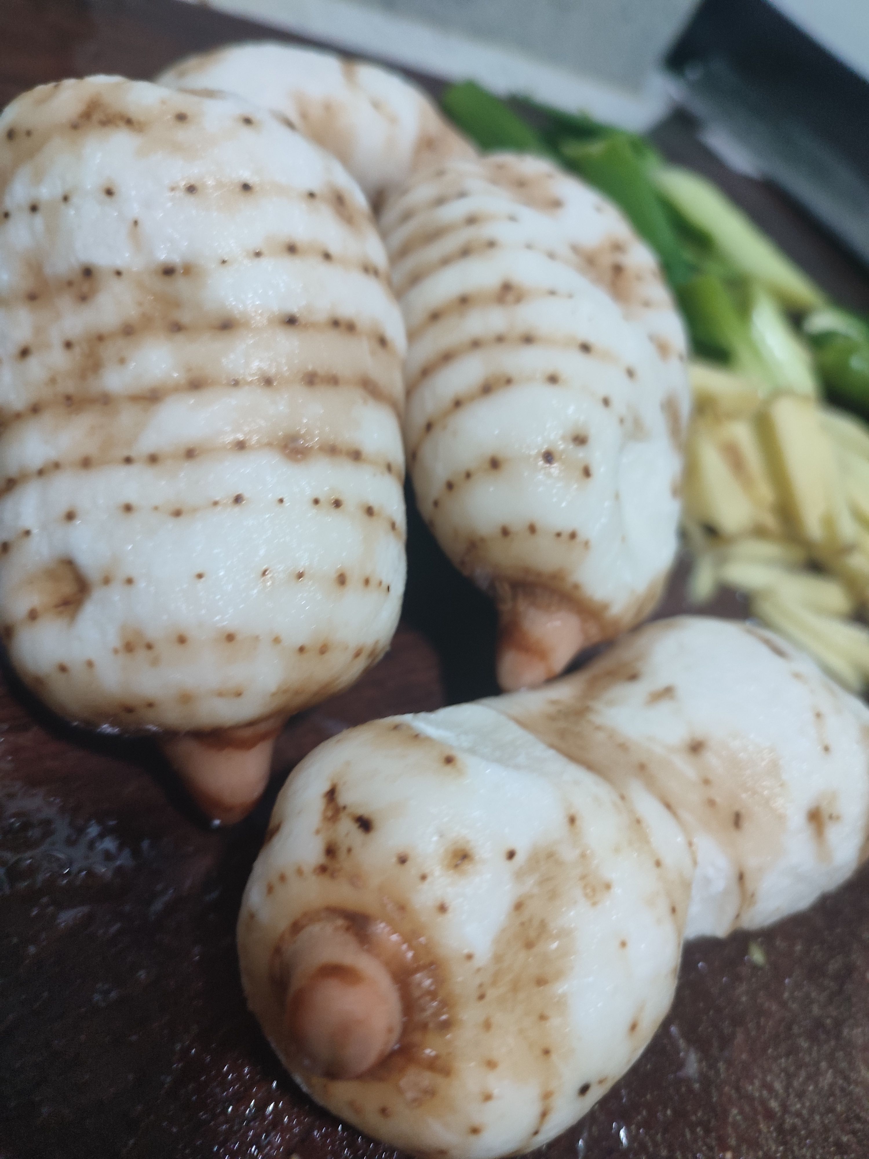 乌天麻  麻农直售云南小草坝鲜天麻炖鸡炖鸽子泡酒泡蜂蜜量大从优各种规格