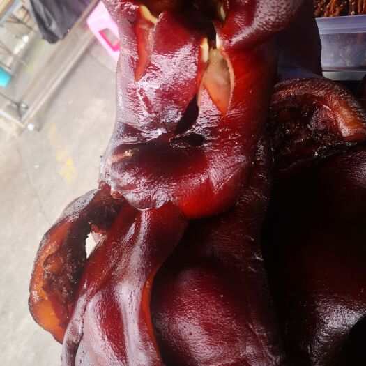 上杭县卤猪耳朵  卤味   熏味