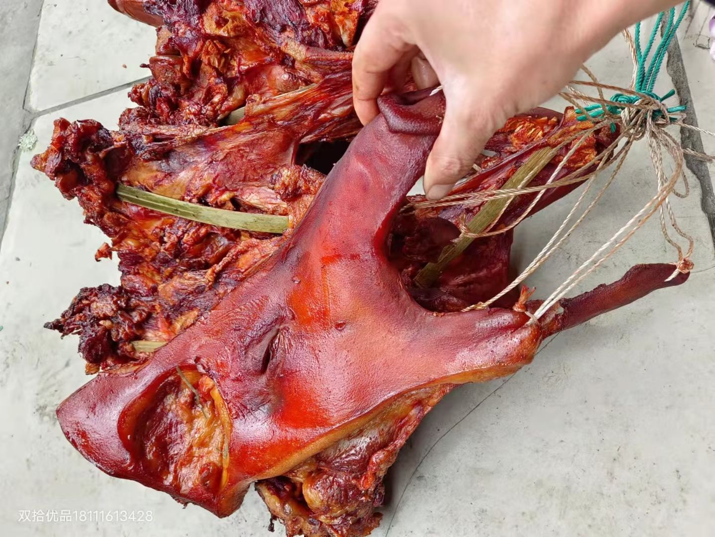 烟熏半边腊猪脸，不带耳朵，川味腊肉