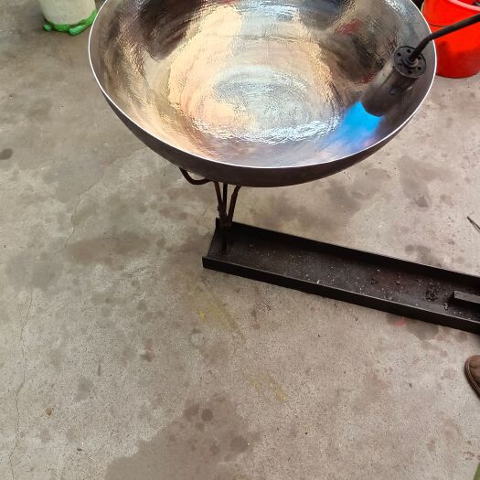 济南烹饪锅具 厨具 章丘铁锅炒锅，炖锅手工锻打，无涂层，不粘锅。
