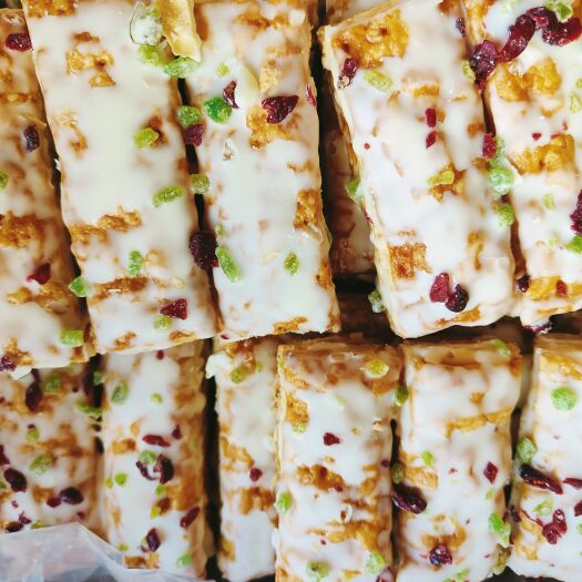 武汉休闲零食 网红休闲食品零食塔塔酥千层酥