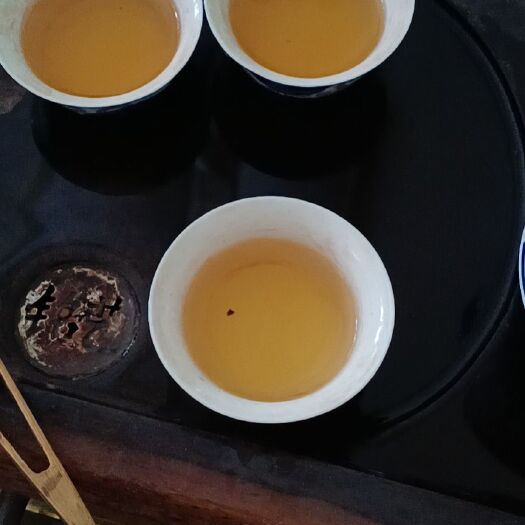 汕头 单丛茶，大乌叶，蜜兰香，鸭屎香，九朵仔，水仙，比头等等