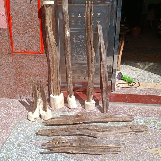 沉香精品黑油摆件，沉香艺术品手工作