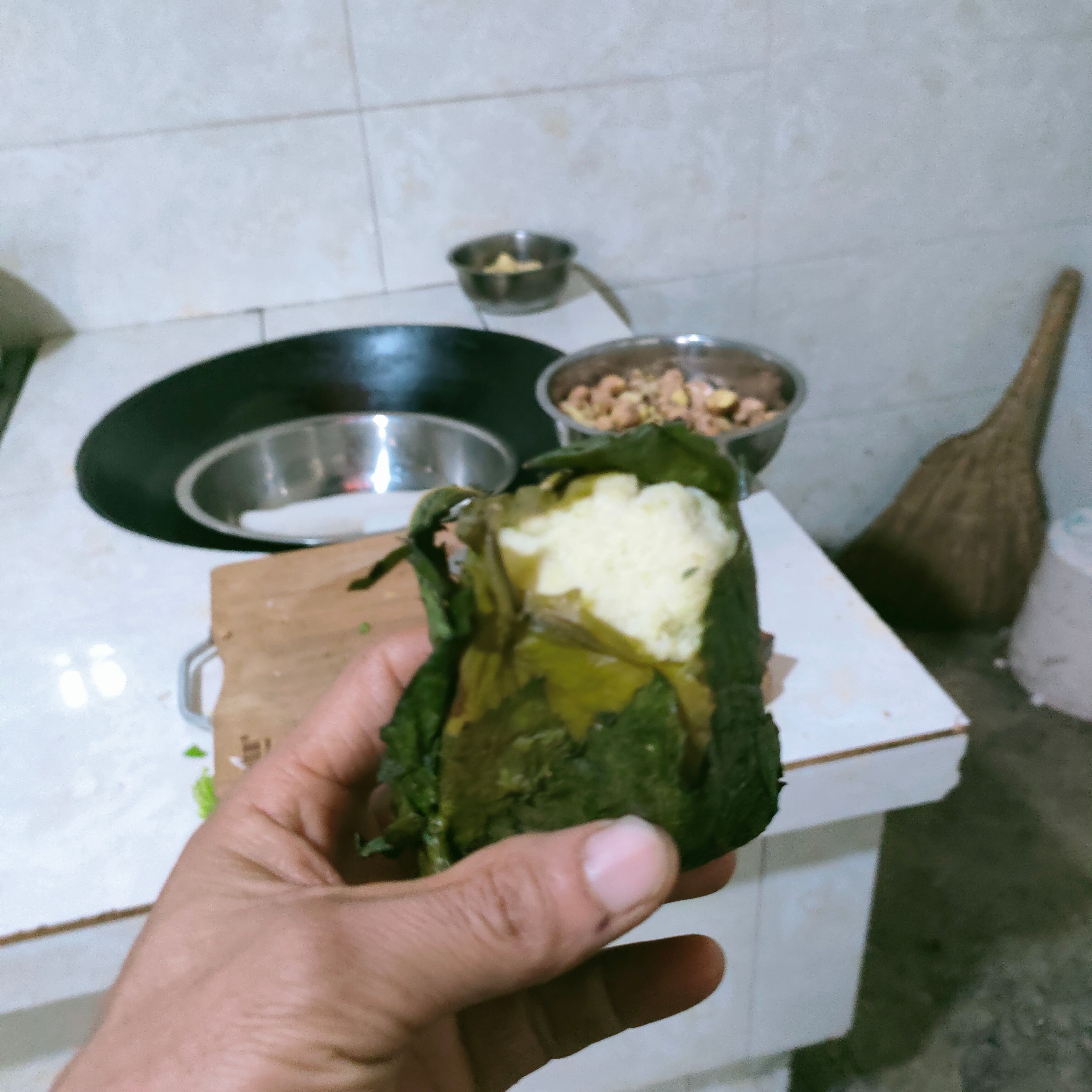 玉米面饼  馒头 豆浆馍馍安逸，新鲜出炉自家做的，回味年少的时