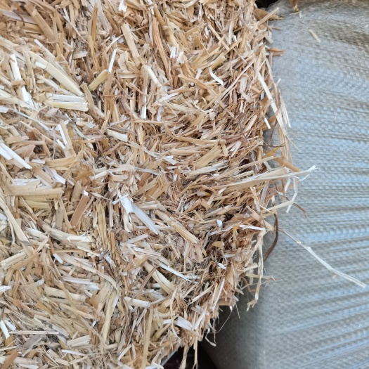 正阳县小麦秸秆 揉丝过筛除尘压梱牛草