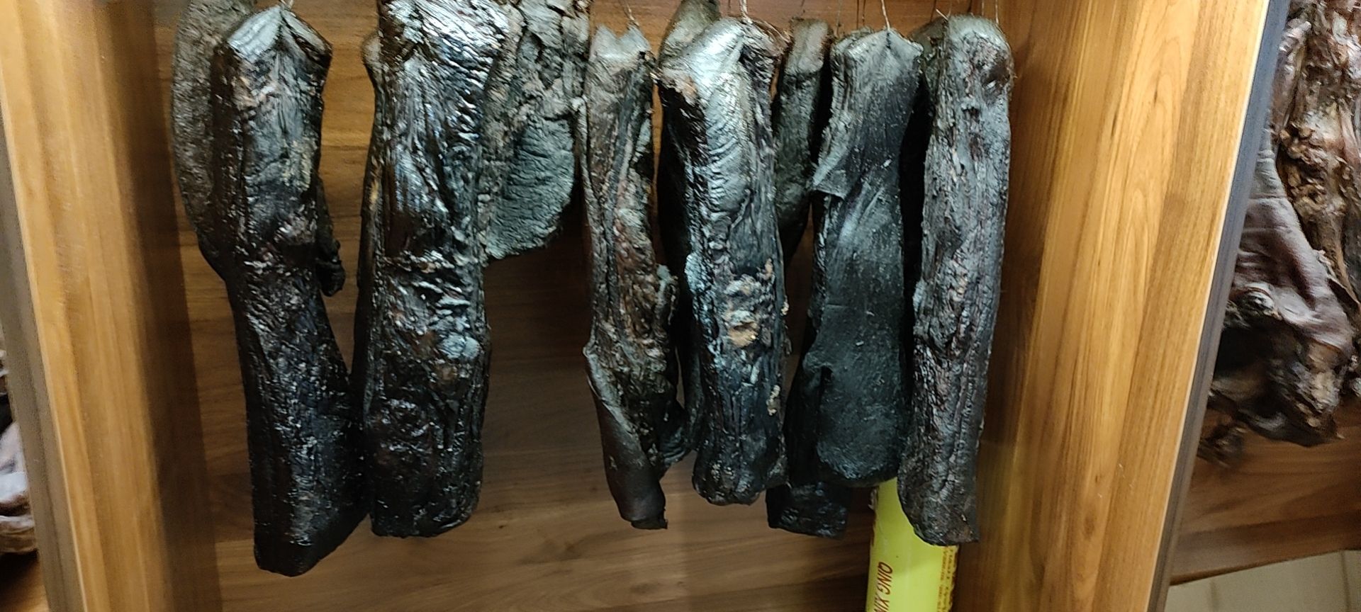  湖南特产烟薰腊肉