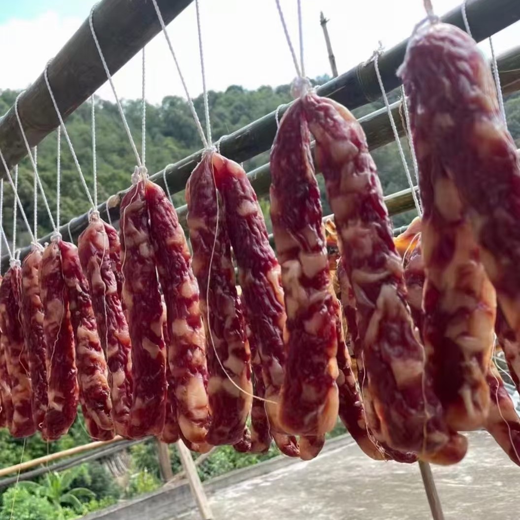 [广式香肠批发]广式香肠 客家手工腊肠 农家手工咸香腊肠 天然风干 肥