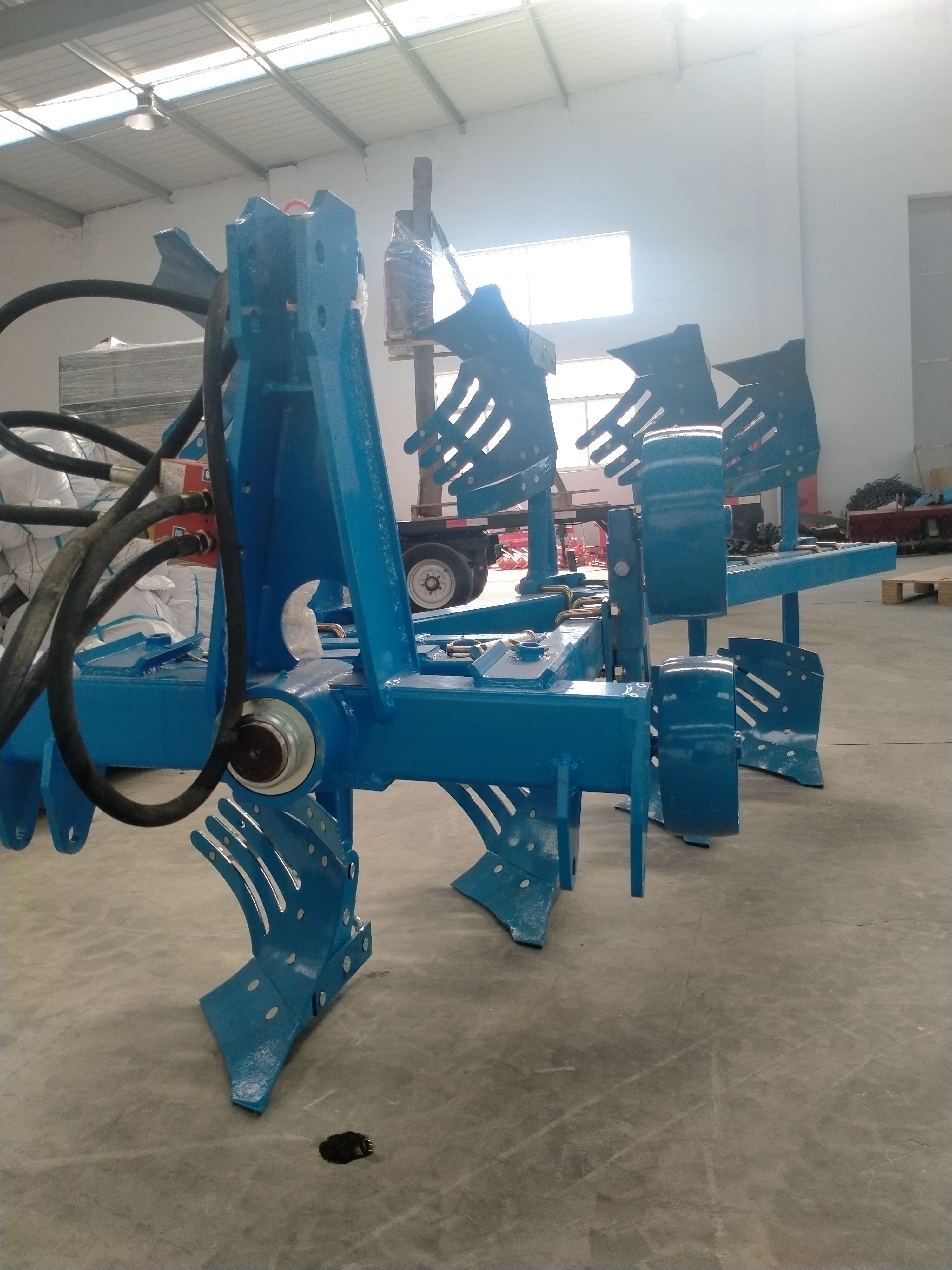 铧式犁 启辰液压翻转犁225 325 425栅条款耕地犁