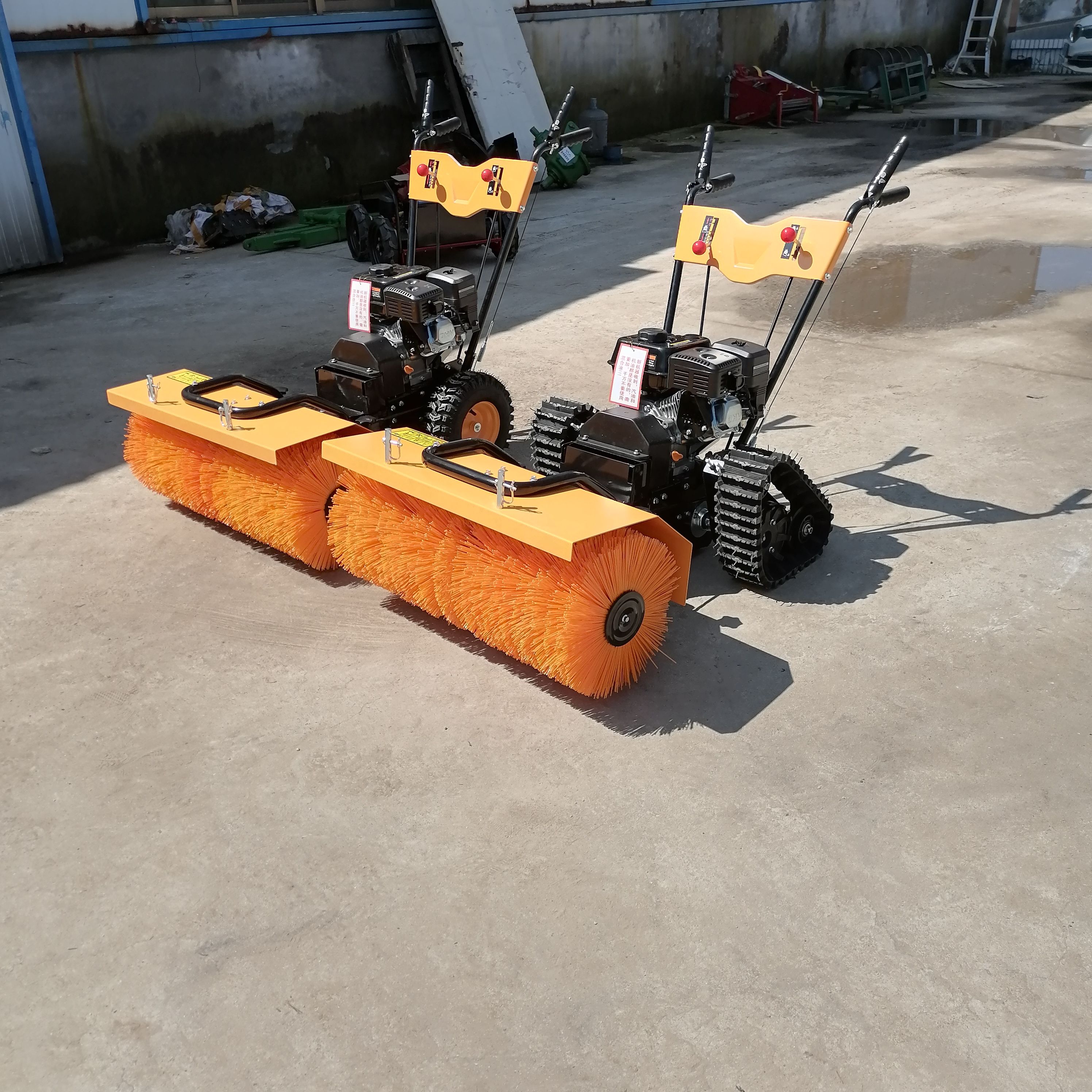 扫雪机  适合各种地形路段除雪机