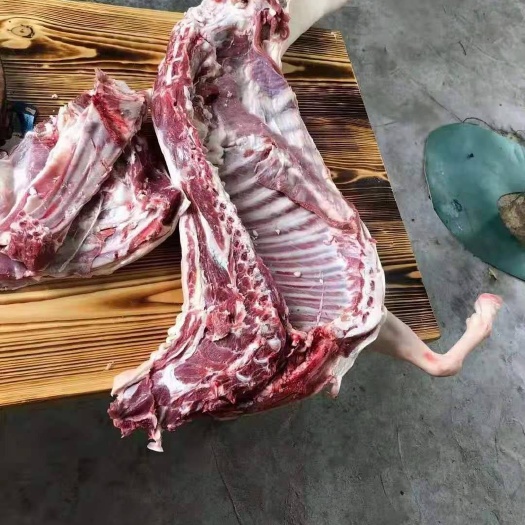 威宁县白条羊 现点现杀的羊肉，有需要的老板联系了，质量杠杠的
