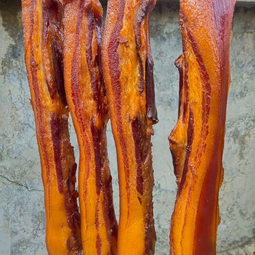 靖西市香肠/腊肠 腊肉，腊肠，全采用甘蔗烟熏和活猪肉，欢迎实地考察