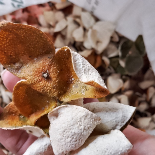 恭城县茶枝柑三花陈皮，天然晒。小皮，