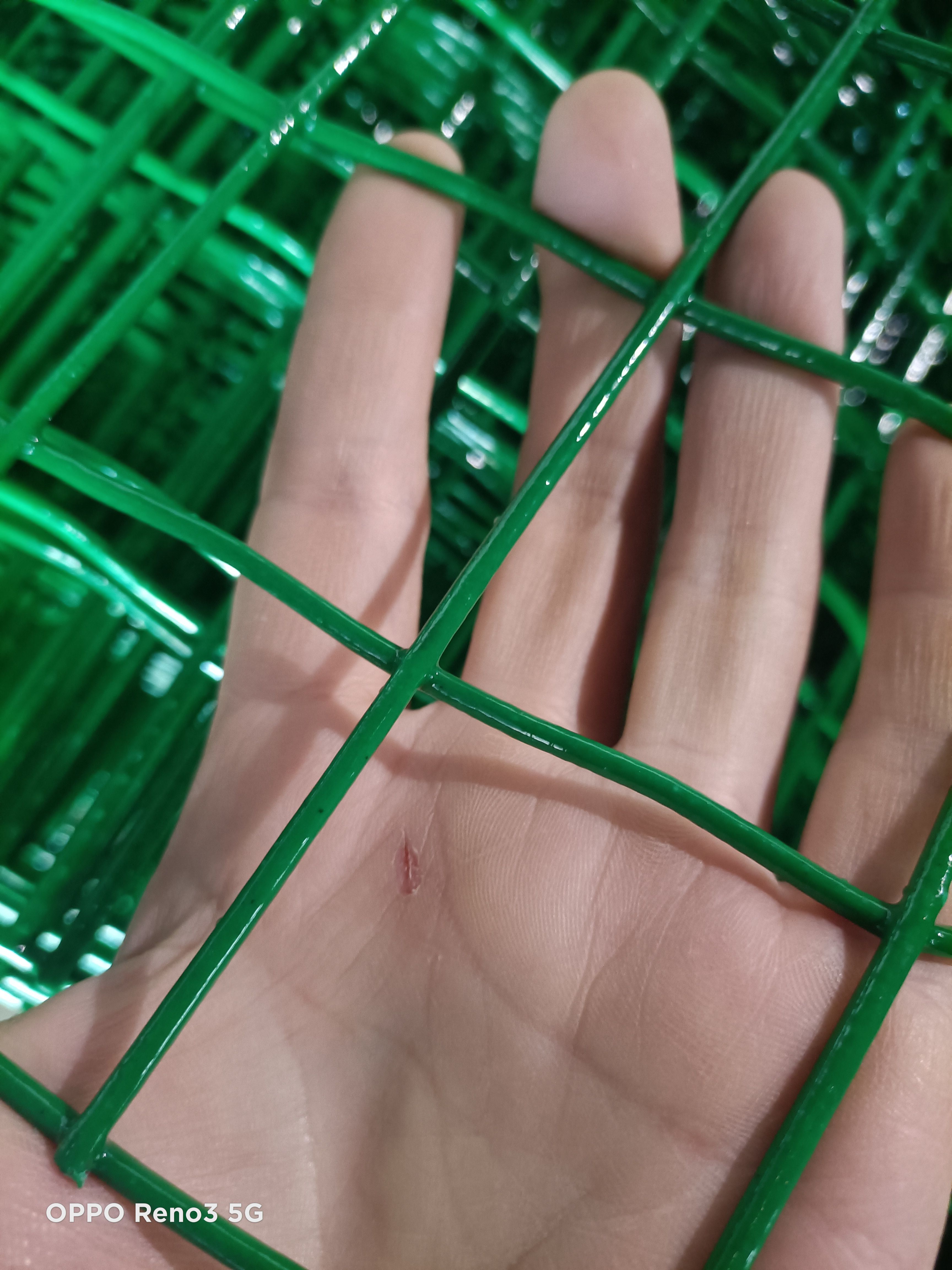 护栏网  荷兰网铁丝网围栏养殖网养鸡网栅栏护栏防护网钢丝网隔