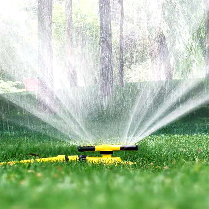 自动浇水器屋顶洒水器菜地浇水园林洒水喷头360度旋转喷水
