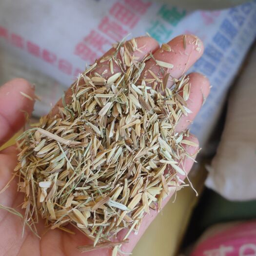 开远市统糠 稻谷筛选后的下脚料，可喂散养的鸡鸭鹅，做有机肥，机制炭