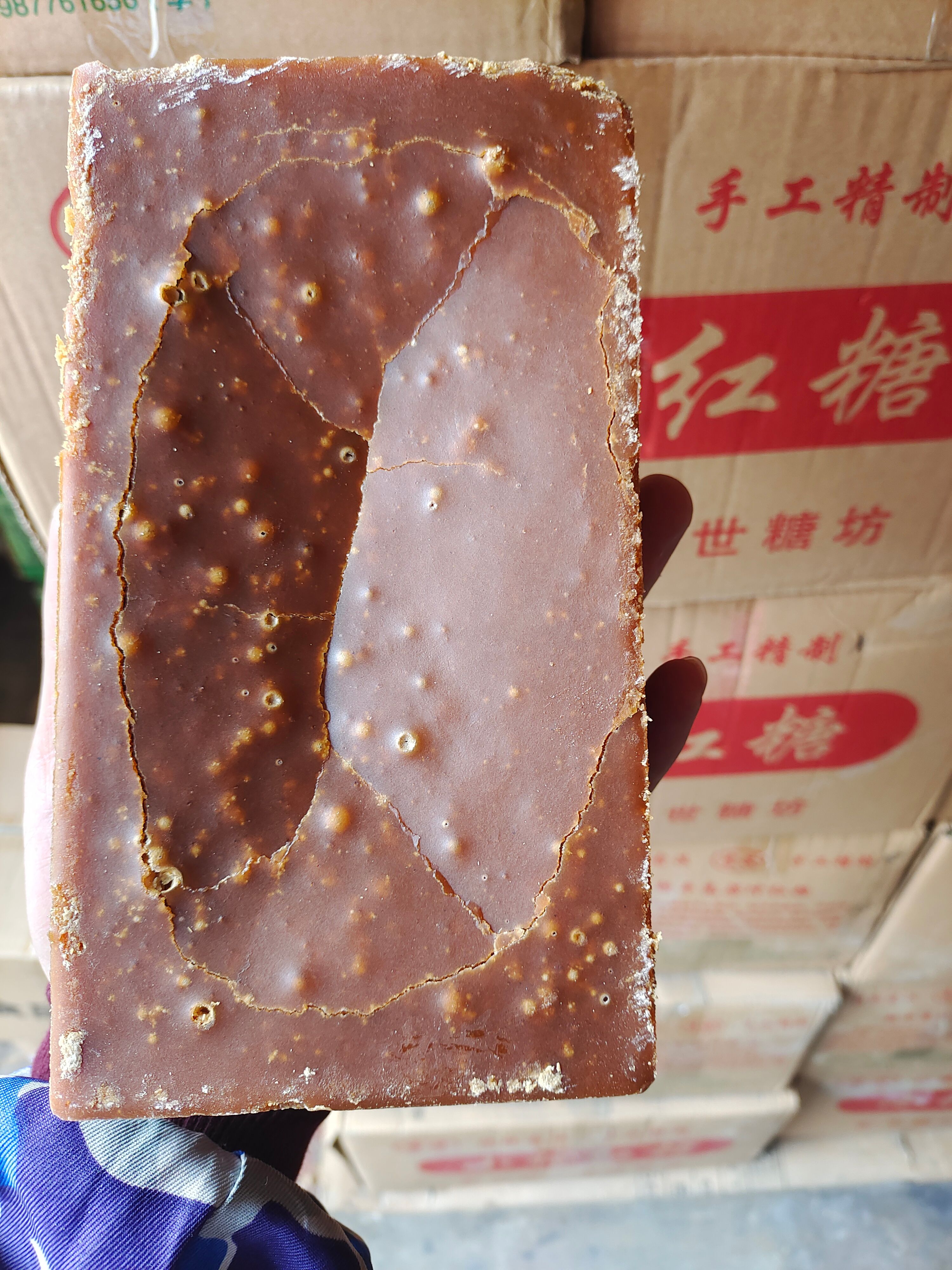 云南甘蔗鲜榨红糖大块砖红糖厂家原产地批发