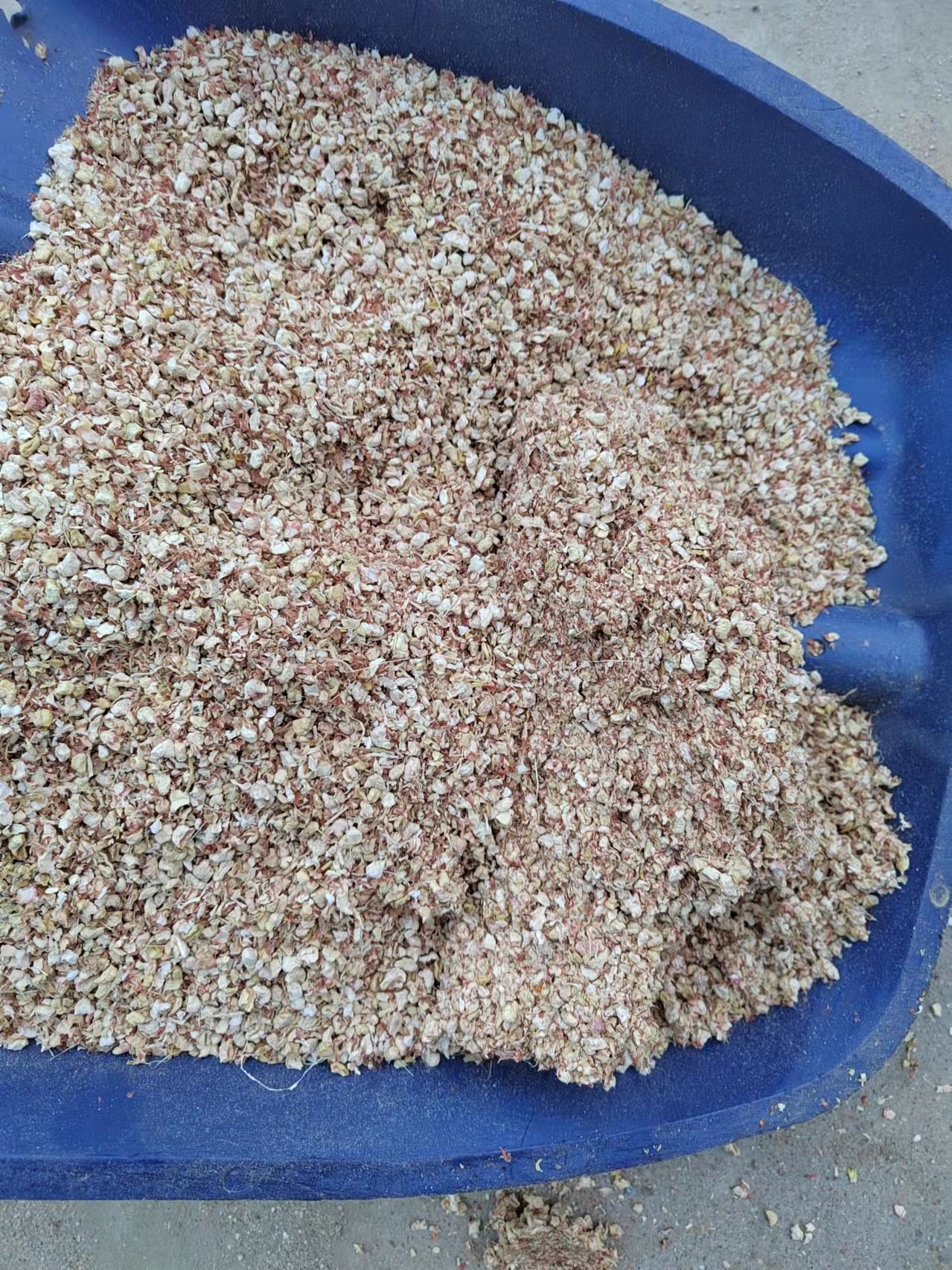 常年供应各种规格食用菌用优质玉米芯颗粒