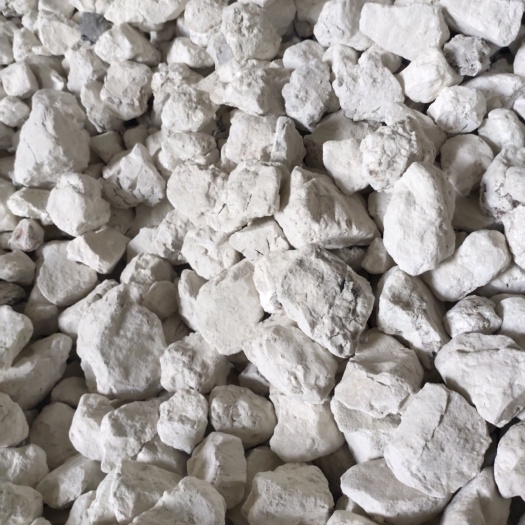 朔州 优质生石灰，块灰，含钙量百分之八十五以上