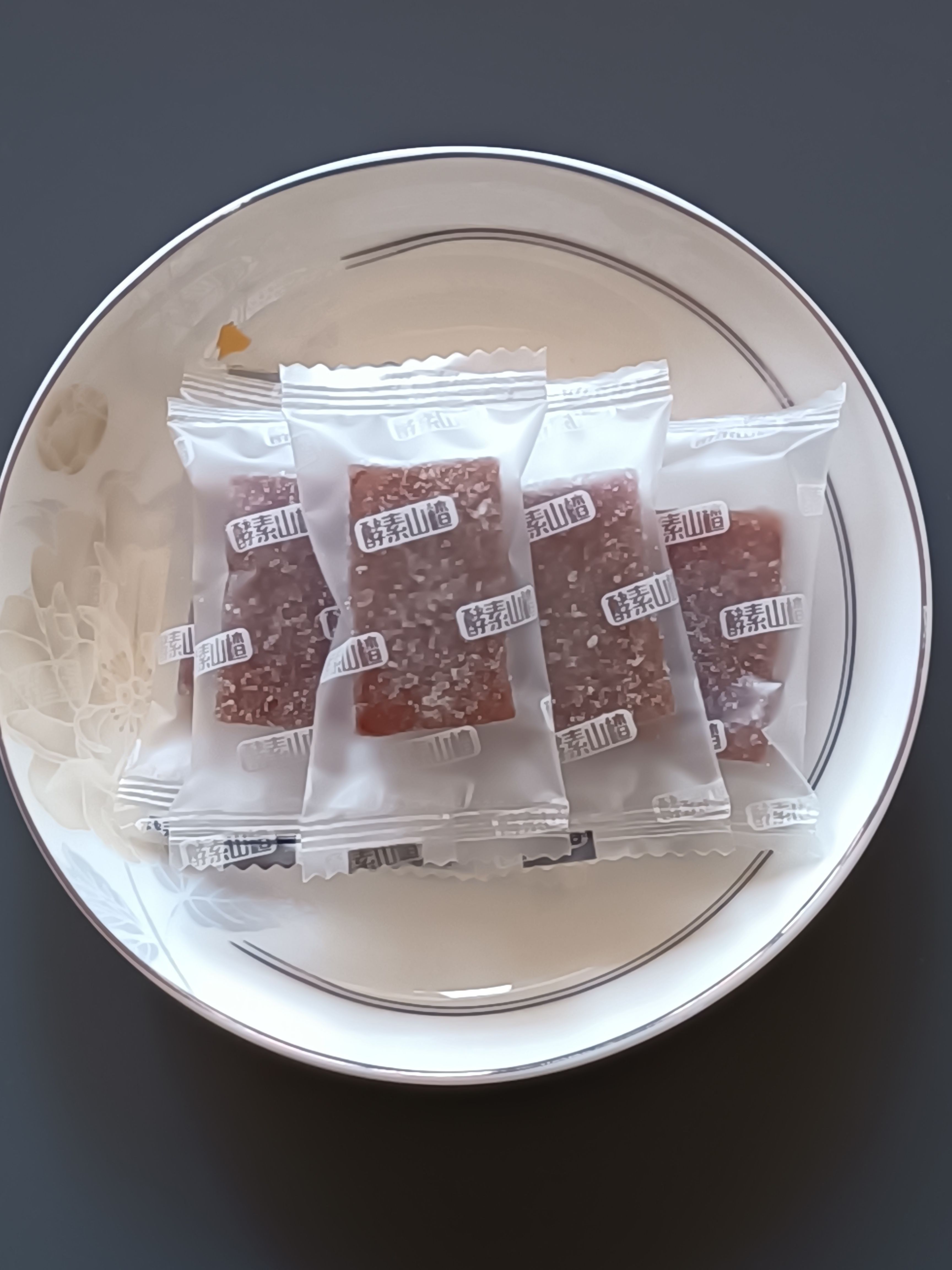 山楂果脯 ，酵素山楂条 ，果旦皮，桑椹山楂条，山楂雪糕精包装