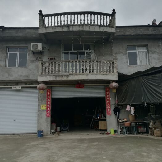 重庆市宅基地 巴南区看江小别墅，水电气三通，面积400平坝子200平，