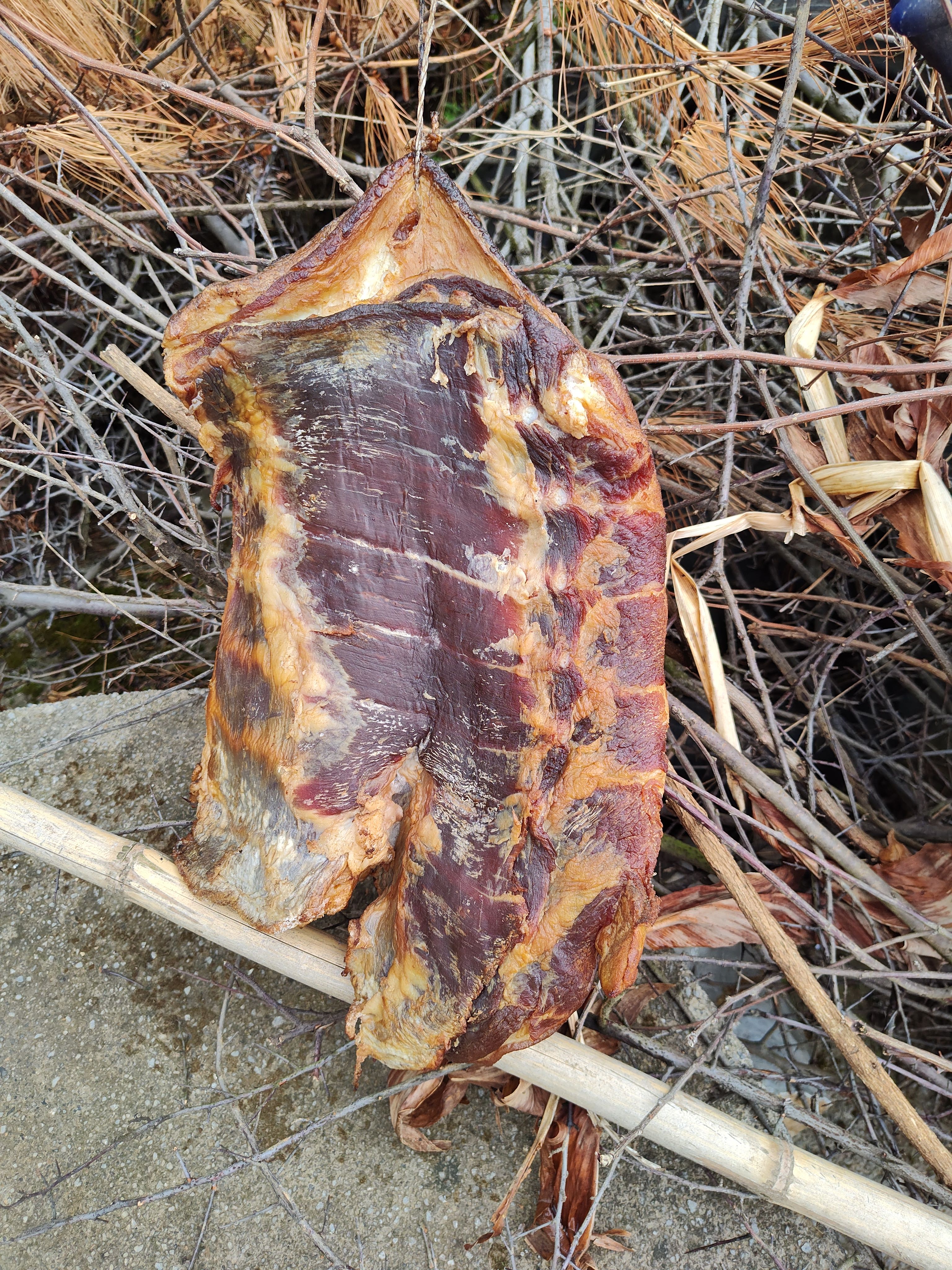 云南农家生态烟熏腊肉