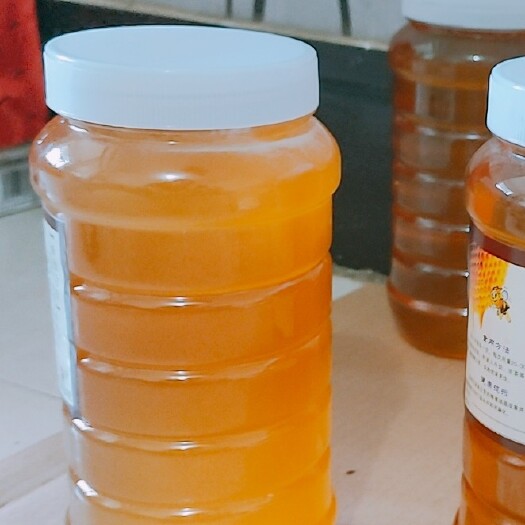 新野县自家纯正土蜂蜜，需要联系哦