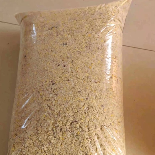 易县玉米麸子 销售:1.销售熟玉米饲料，真空包装（可代替玉米）