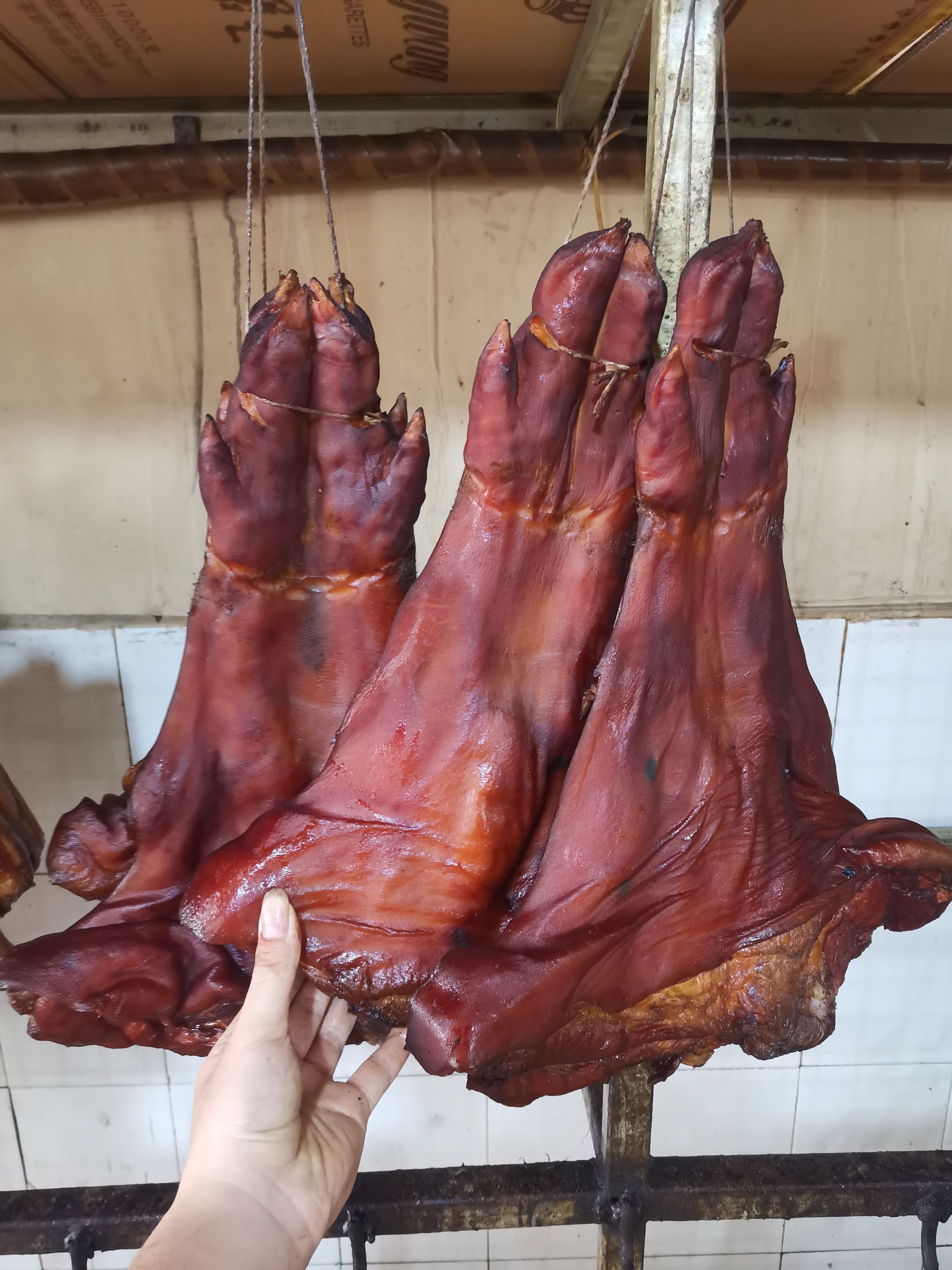 湖南烟熏腊猪脚  开边猪脚 整只 餐饮酒店农家乐特色食材