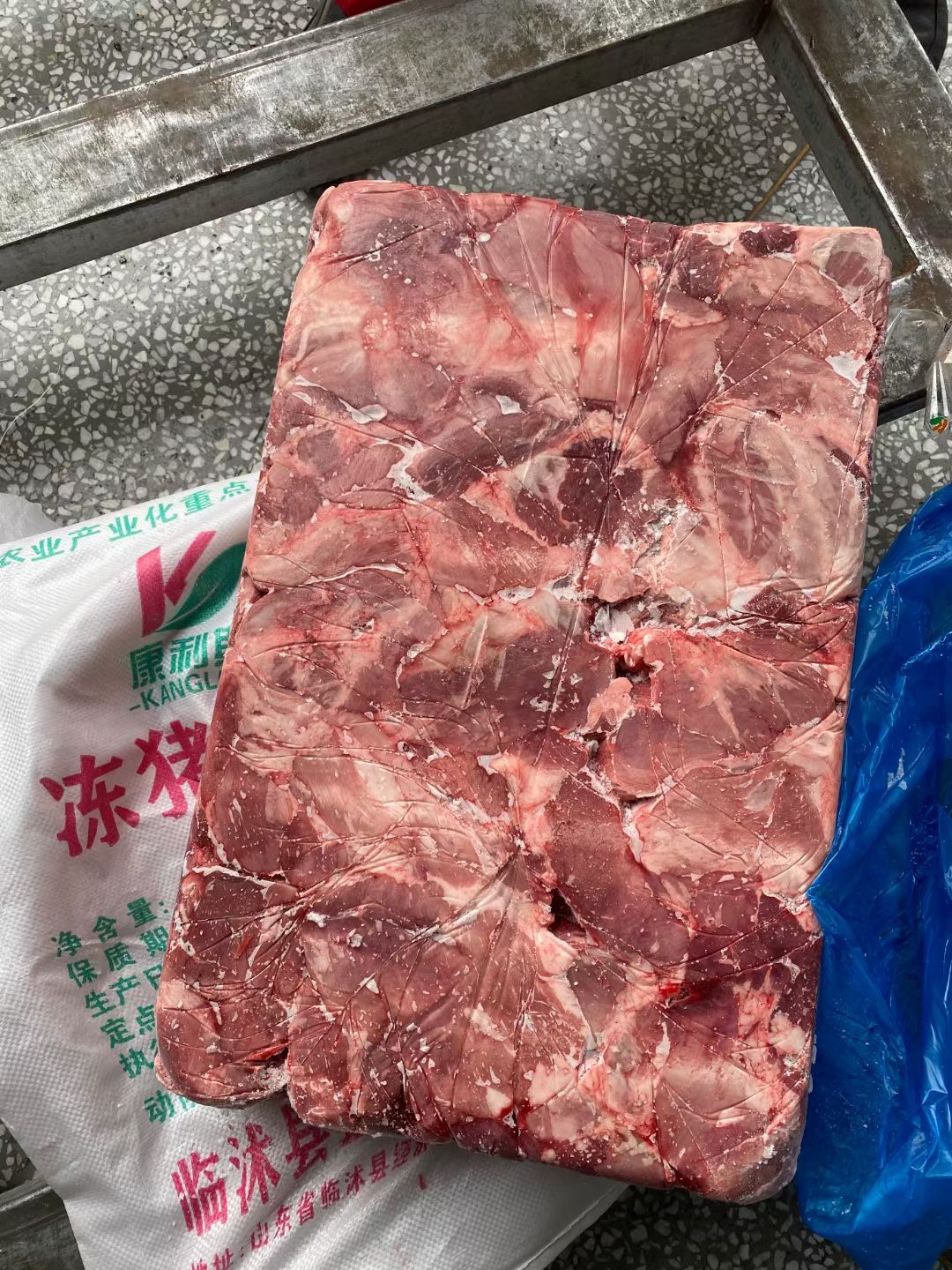 猪肉类 母猪1号/2号/4号精肉，屠宰厂直销，质量稳定，欢迎