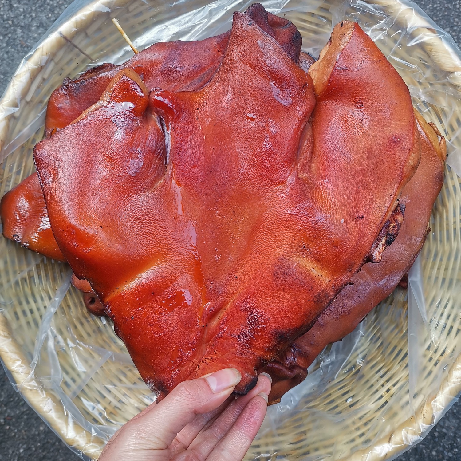 [腊猪脸批发]湖南烟熏腊猪脸 厚猪脸 猪头肉 酒店农家乐餐饮特色食材