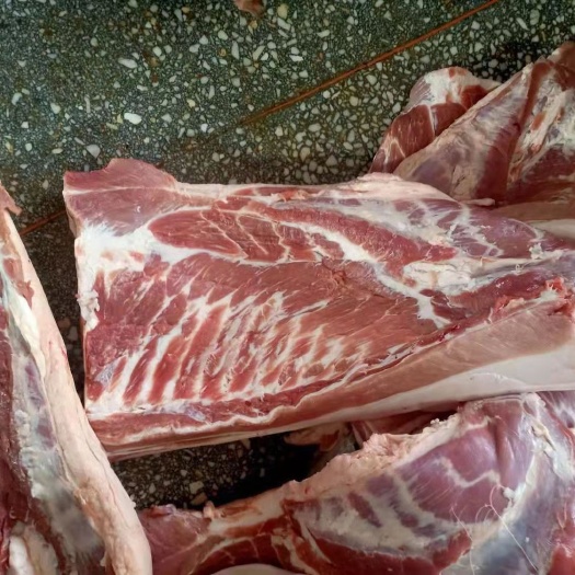 五花肉   肥猪带皮五花