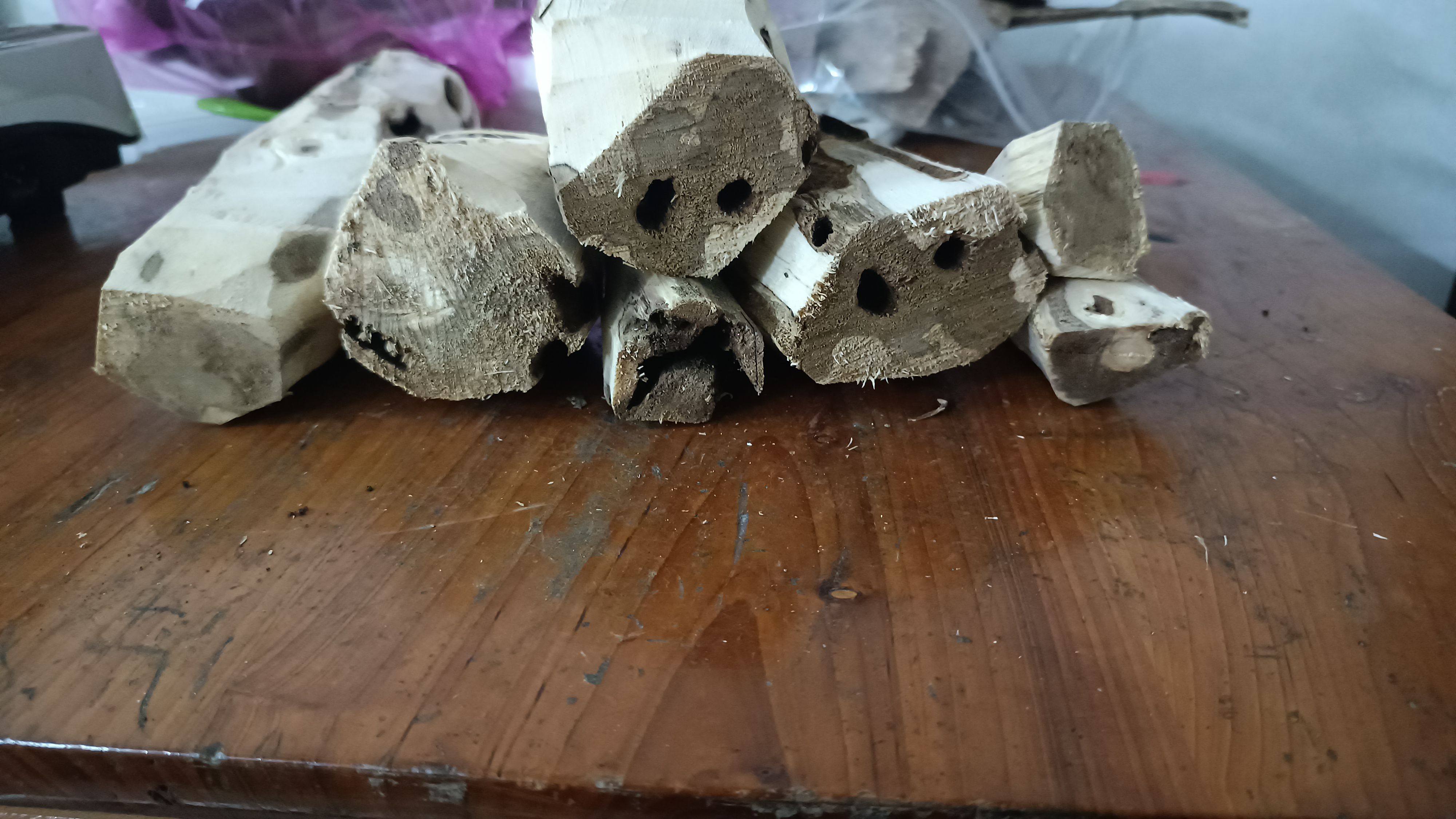 天然沉香虫漏打珠料，雕刻料，可做手串，佛珠