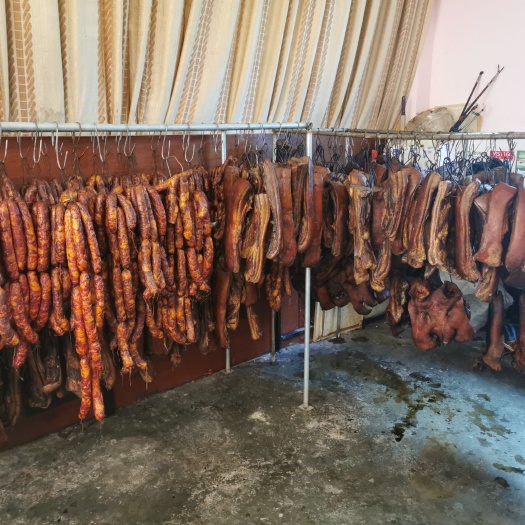 长阳县资丘镇高山腊肉