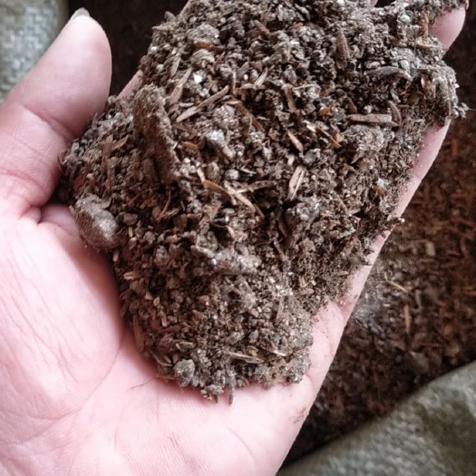 翁源县谷壳干鸡粪.