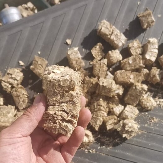 和林县玉米秸秆草球