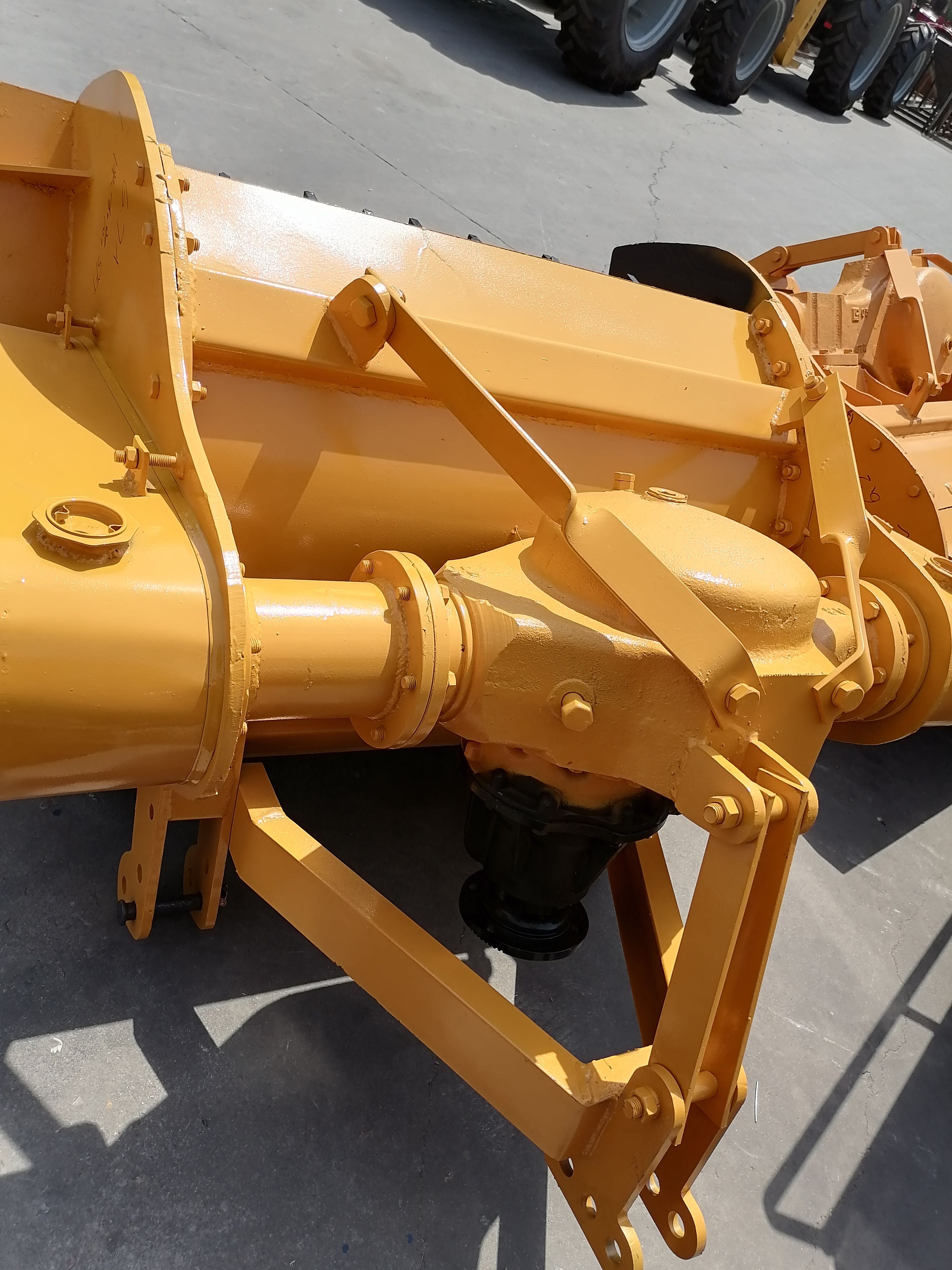 拖拉机带动树根粉碎机 大型树墩树桩粉碎机 一米一米二常规型号