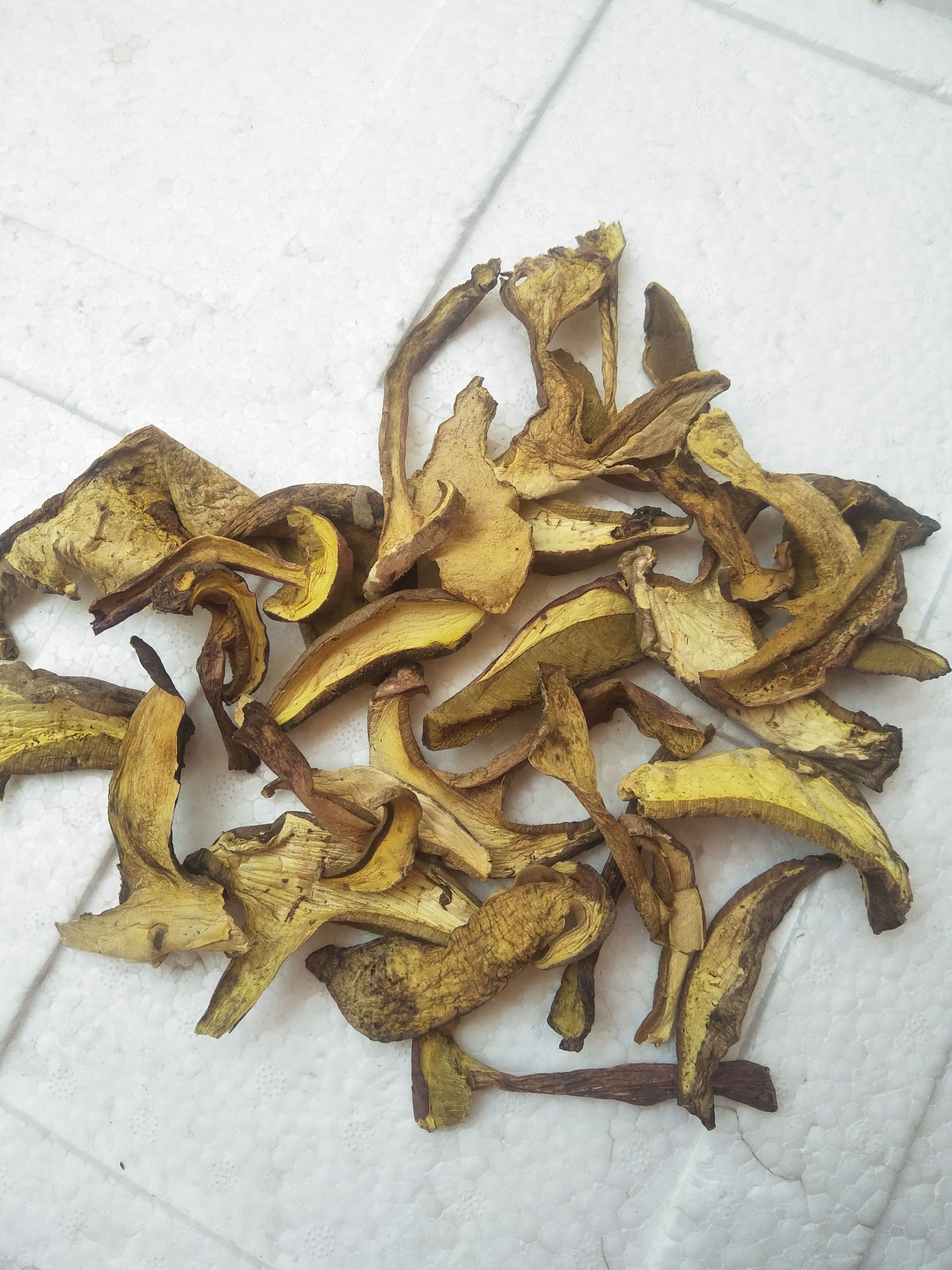 云南野山货，美味牛肝菌，都是精选的食才，自产自销的一手货