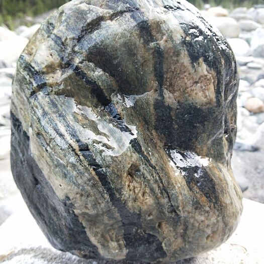 青川县深山奇石