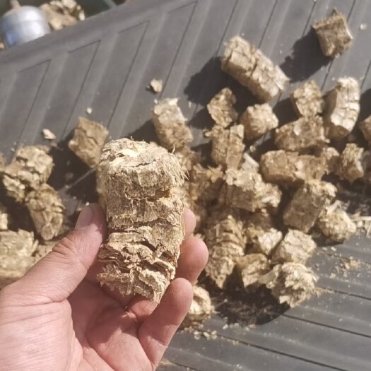 和林县玉米秸秆草球